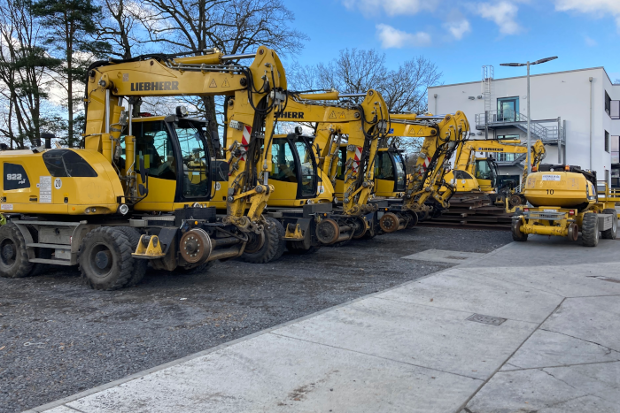 2-Wege Baumaschinen für den Bahnbau. © DTH Service GmbH 2-Wege Baumaschienen für den Bahnbau © DTH Service GmbH - Maintal