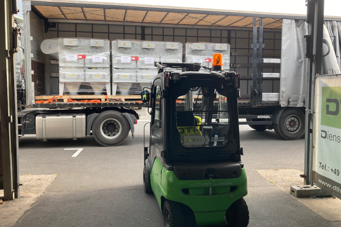 Sie produzieren Investionsgüter? Wir kümmern uns darum! © DTH Service GmbH- Maintal